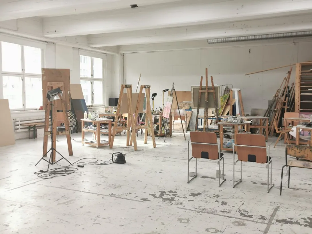 Piirustusluokka. Kuva Virppi Sysilehto. 