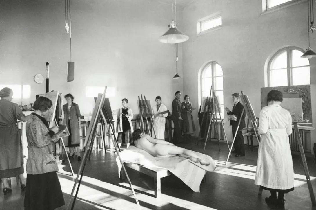 Vapaan Taidekoulun oppitunti 1930-luvulla, Villa Mairean arkisto, tuntematon kuvaaja